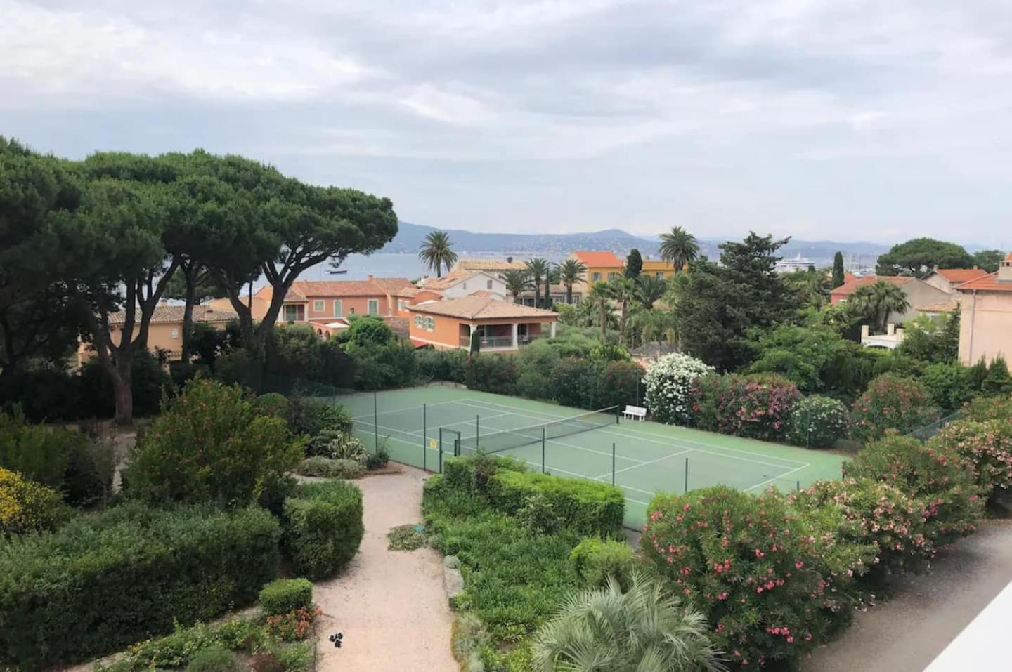 Terrasse Vue Mer - Appartement 6 Pers, 3 Chambres Et Parking A St Tropez سان تروبيه المظهر الخارجي الصورة