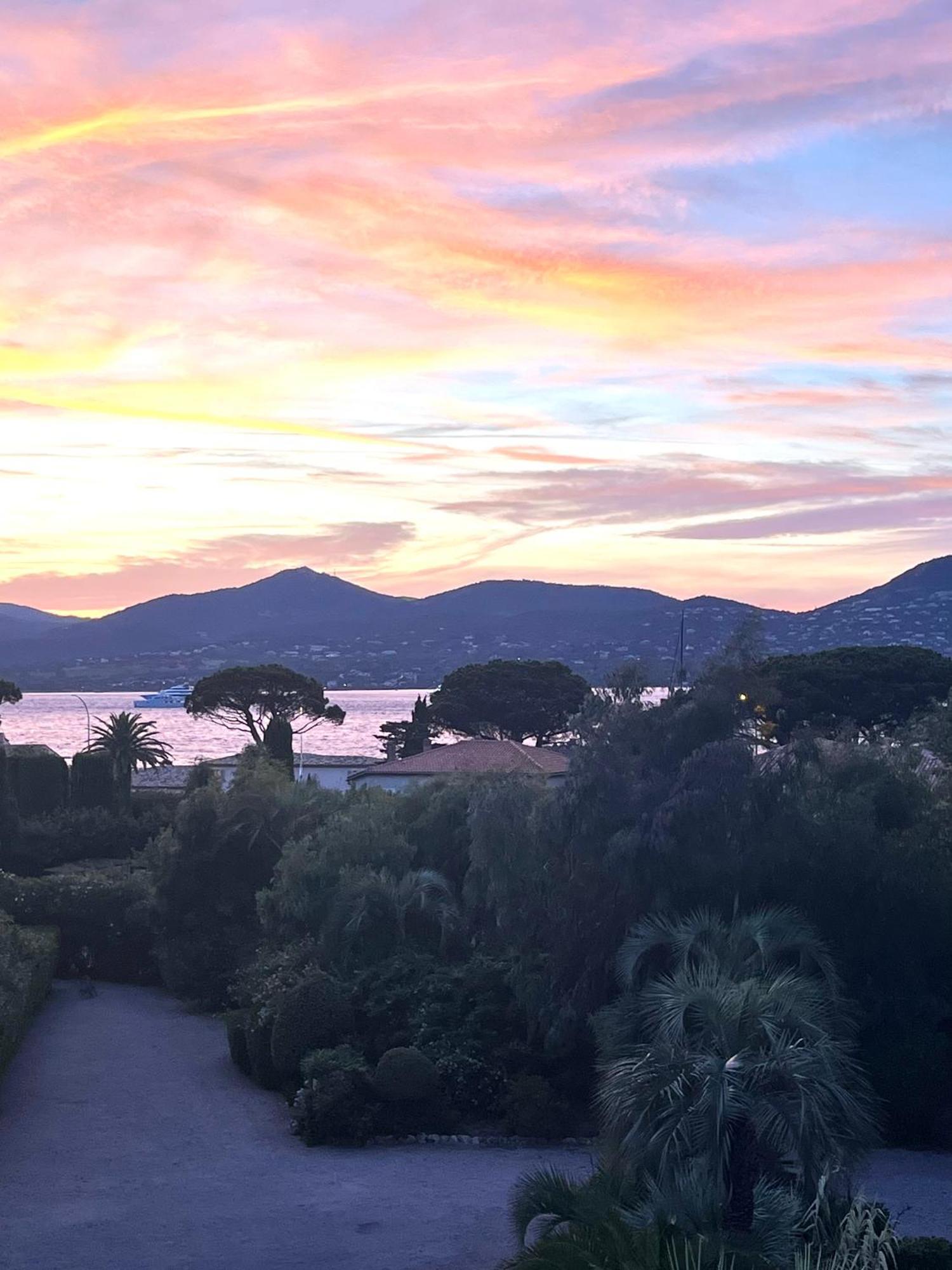 Terrasse Vue Mer - Appartement 6 Pers, 3 Chambres Et Parking A St Tropez سان تروبيه المظهر الخارجي الصورة