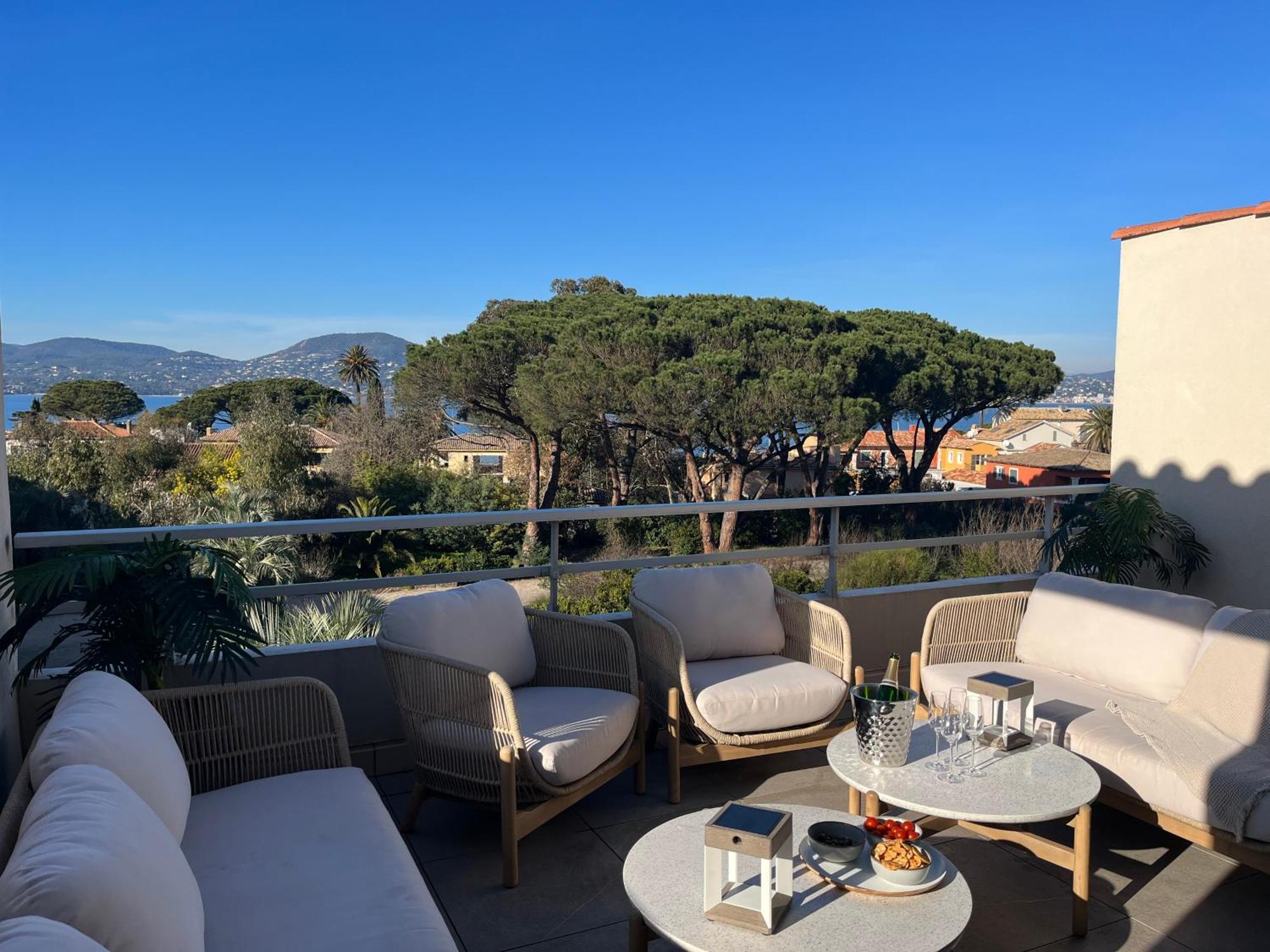 Terrasse Vue Mer - Appartement 6 Pers, 3 Chambres Et Parking A St Tropez سان تروبيه المظهر الخارجي الصورة